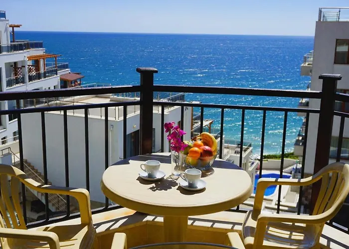 Комплекс Бяла Виста До Плажа - Complex Byala Vista Near The Beach