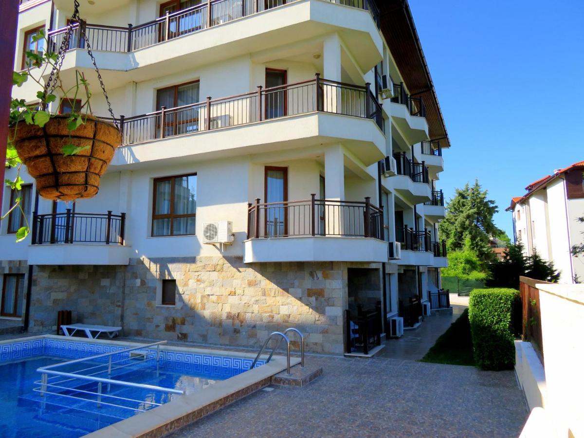 комплекс виста до плажа - Complex Byala Vista Near The Aparthotel Byala (Varna)
