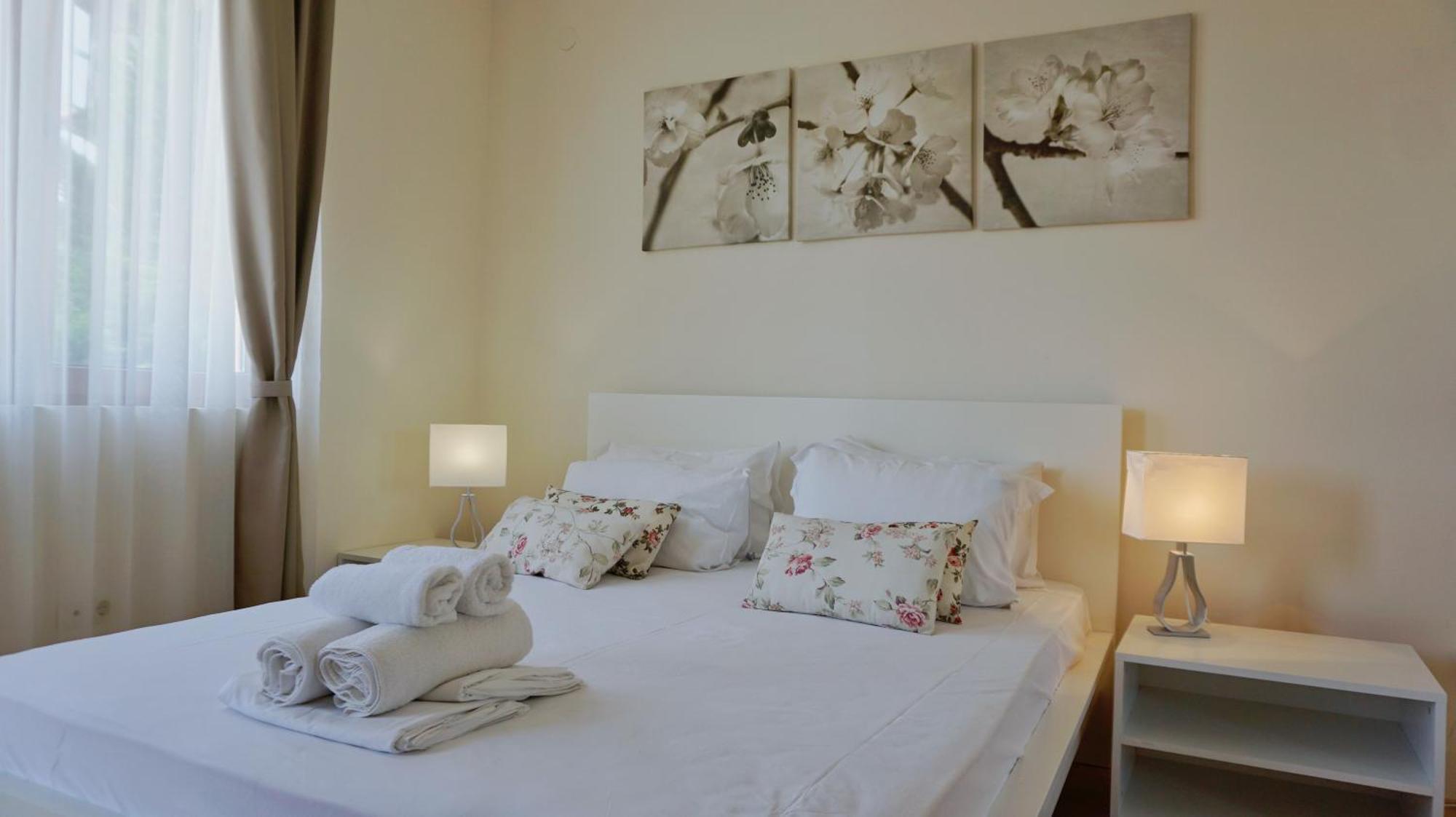 комплекс виста до плажа - Complex Byala Vista Near The Byala (Varna)