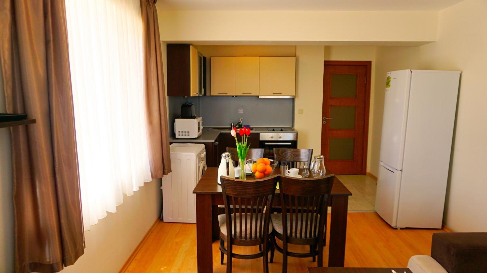 комплекс виста до плажа - Complex Byala Vista Near The Aparthotel Byala (Varna)