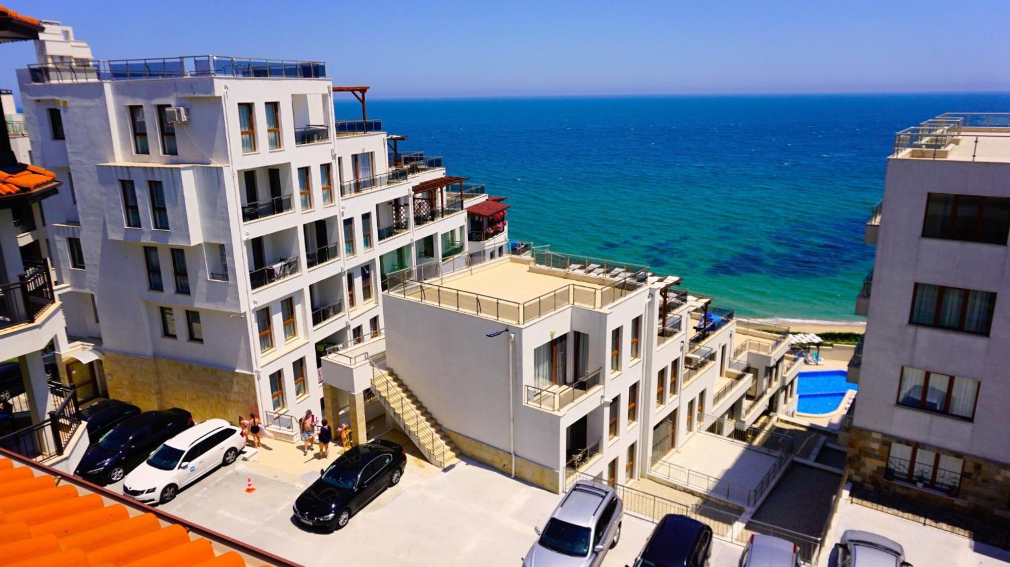 комплекс виста до плажа - Complex Byala Vista Near The *