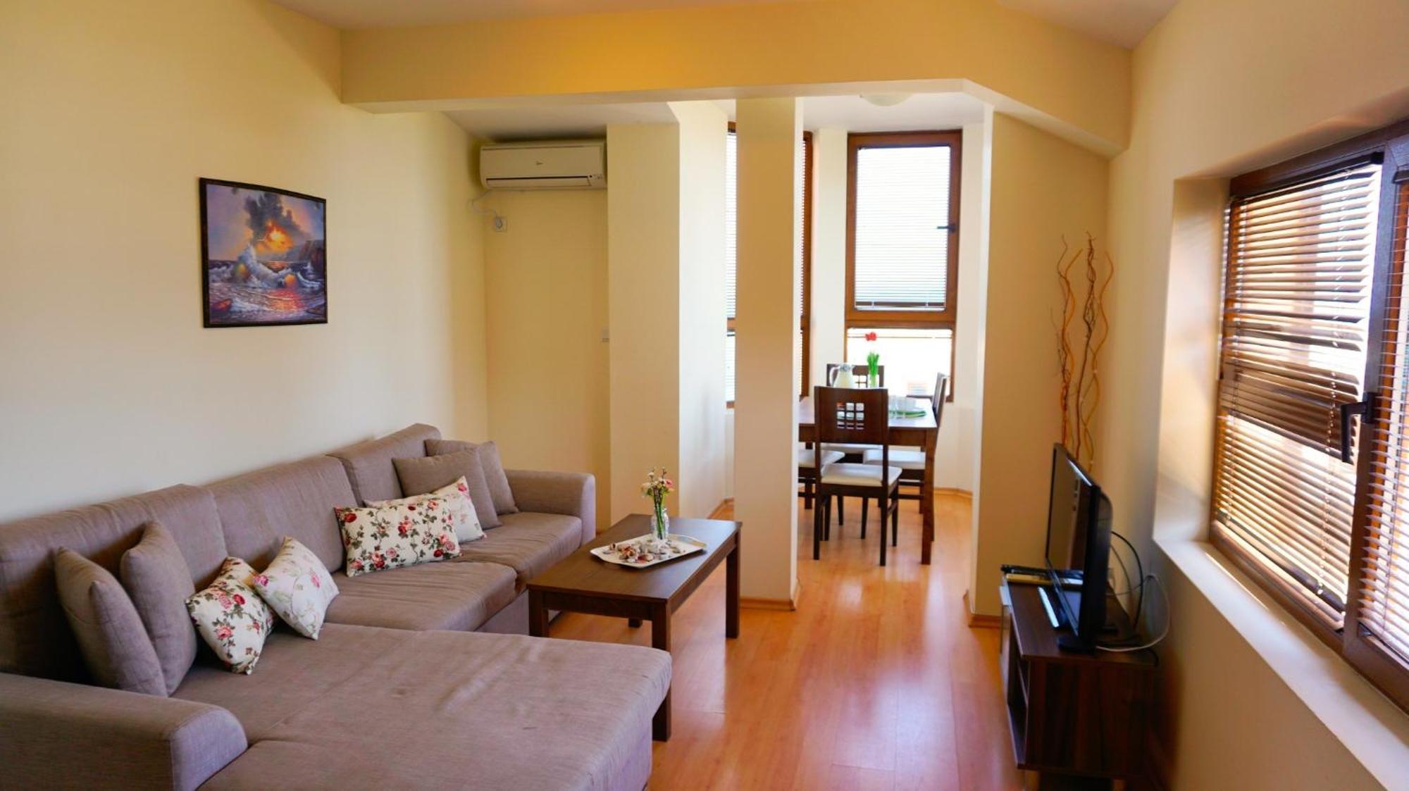 комплекс виста до плажа - Complex Byala Vista Near The *