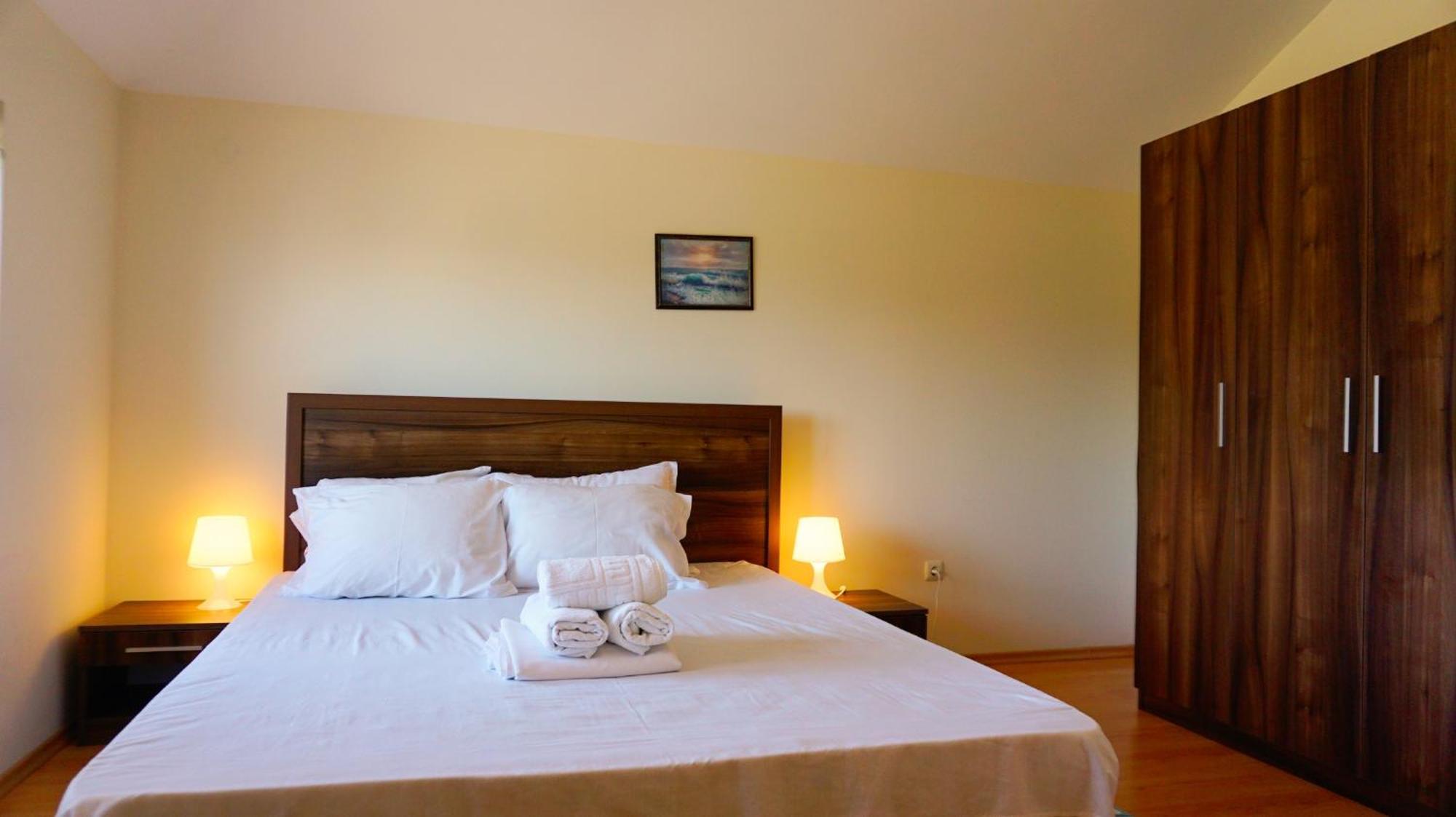комплекс виста до плажа - Complex Byala Vista Near The Byala (Varna)